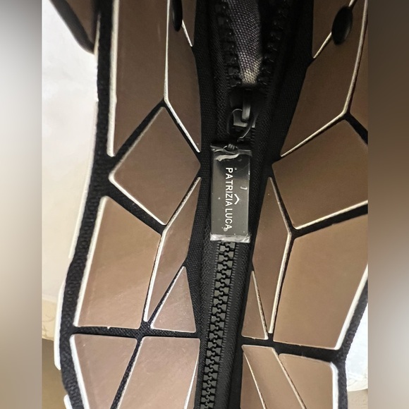 Patrizia Luca Geometric Black and Silver Tote Bag - Picture 5 of 7